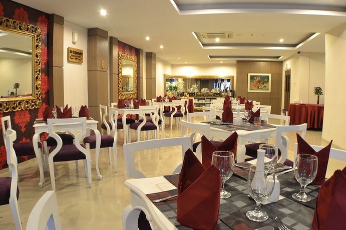 Imagen del bar/restaurante del Hotel The Cube Malioboro. Foto 3