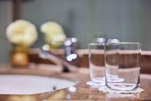 Imagen de la habitación del Hotel The Curve BayArena. Foto 9