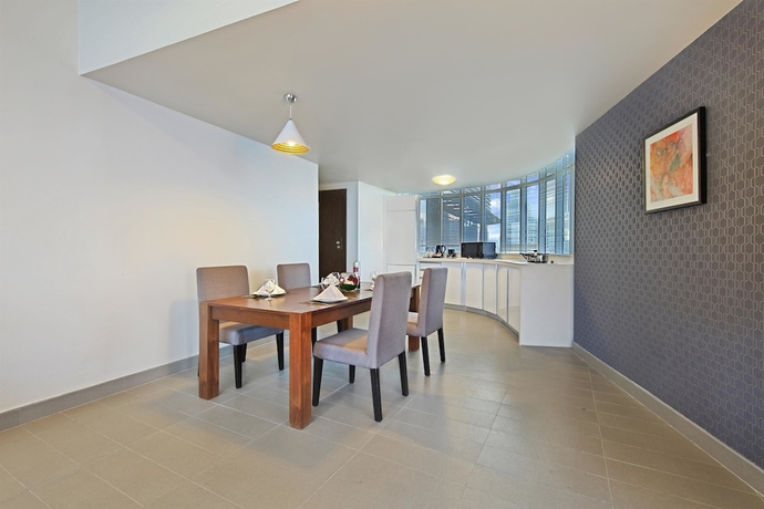 Imagen de la habitación del Hotel The Curve. Foto 5