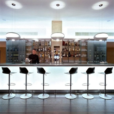 Imagen del bar/restaurante del Hotel The D. Foto 5