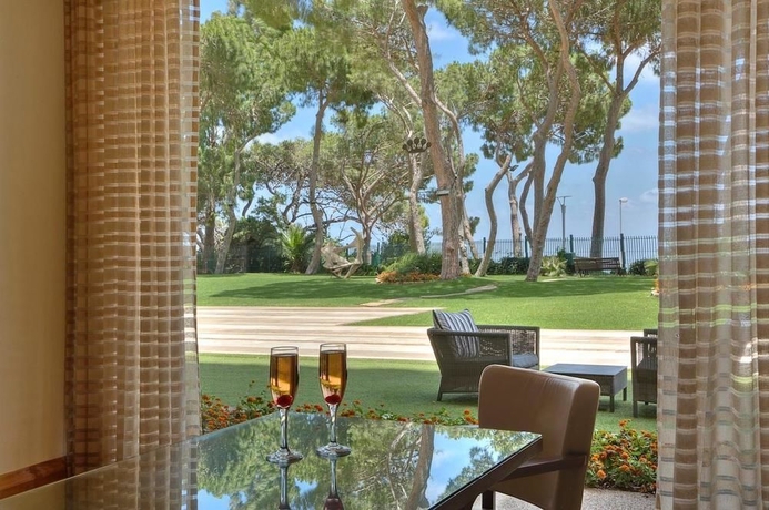 Imagen de los interiores del Hotel The Dan Carmel. Foto 11