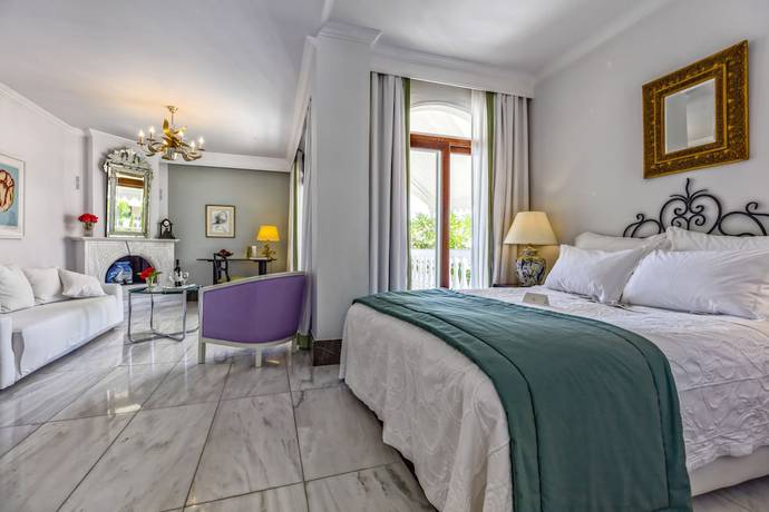 Imagen de la habitación del Hotel The Danai. Foto 2