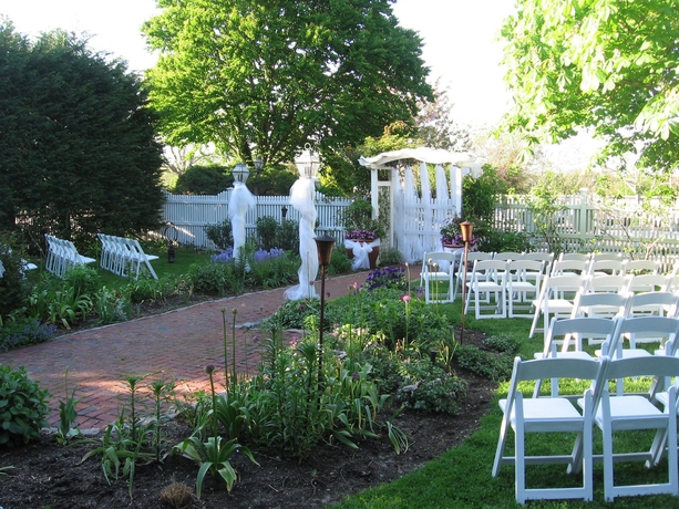 Imagen de los exteriores del Hotel The Dan'l Webster Inn and Spa. Foto 10