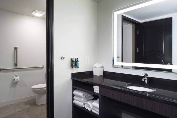 Imagen de la habitación del Hotel The Davenport Grand, Autograph Collection. Foto 8