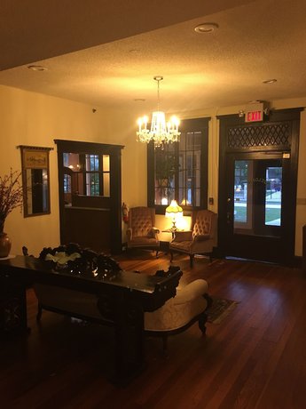 Imagen de los interiores del Hotel The DeLand Hotel. Foto 16