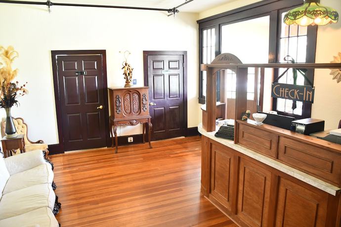Imagen de los interiores del Hotel The DeLand Hotel. Foto 17