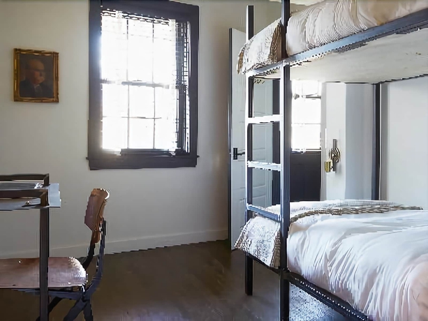 Imagen de la habitación del Hotel The Dean. Foto 10