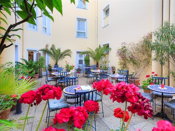 Imagen general del Hotel The Deck By Happyculture. Foto 10