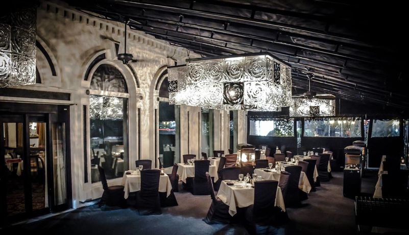 Imagen del bar/restaurante del Hotel The Delavan Hotel And Spa. Foto 4