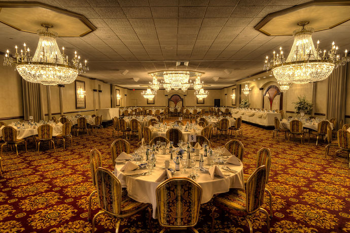 Imagen de los interiores del Hotel The Delavan Hotel And Spa. Foto 15