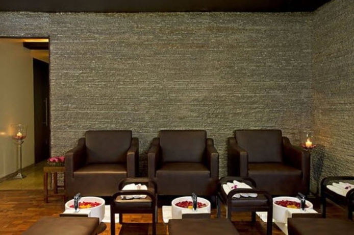 Imagen de los interiores del Hotel The Deltin. Foto 16