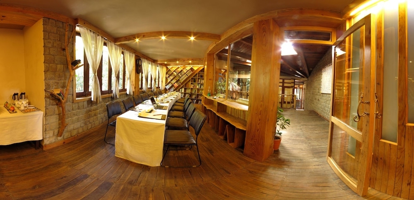 Imagen de los interiores del Hotel The Den, Kumeria. Foto 19