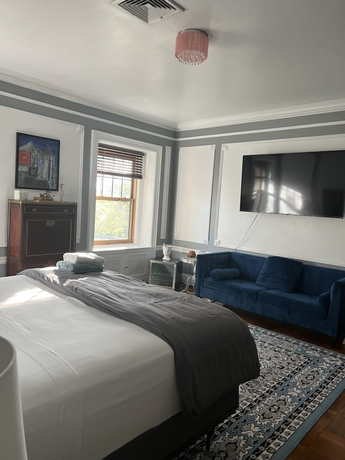 Imagen de la habitación del Hotel The Dery House. Foto 1
