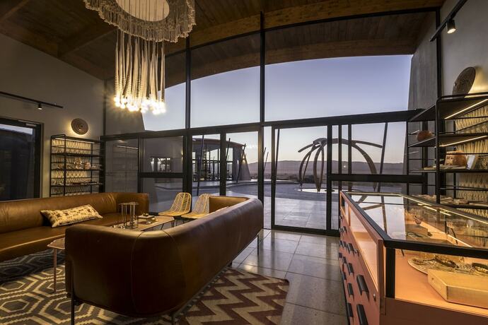 Imagen general del Hotel The Desert Grace. Foto 4