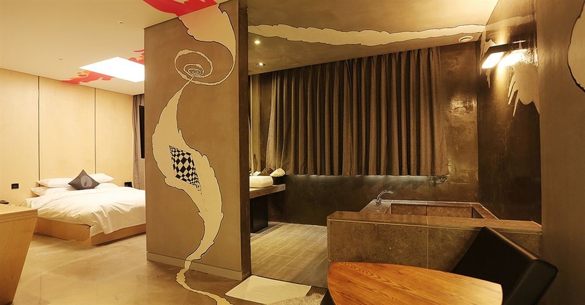 Imagen de los interiores del Hotel The Designers Hongdae. Foto 16