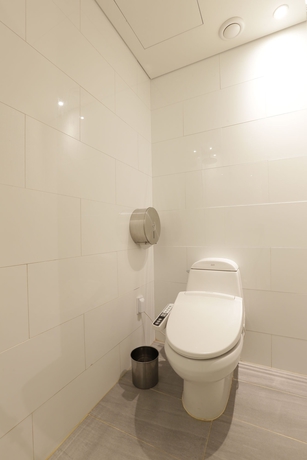 Imagen de la habitación del Hotel The Designers Jongno. Foto 12