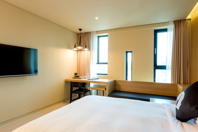 Imagen de la habitación del Hotel The Designers Lyj Gangnam Premier. Foto 13