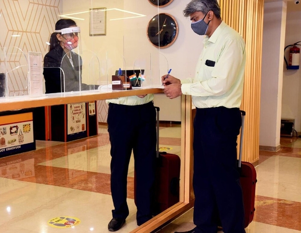 Imagen de los interiores del Hotel The Devdwar Yoga Resort. Foto 18