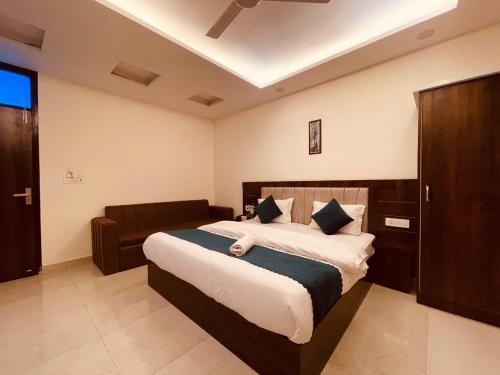 Imagen general del Hotel The Deviine Ganga - Haridwar. Foto 11