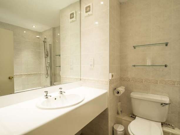Imagen de la habitación del Hotel The Devil\'s Punchbowl. Foto 12