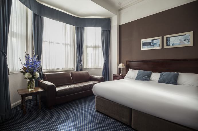 Imagen de la habitación del Hotel The Devonshire Park. Foto 2