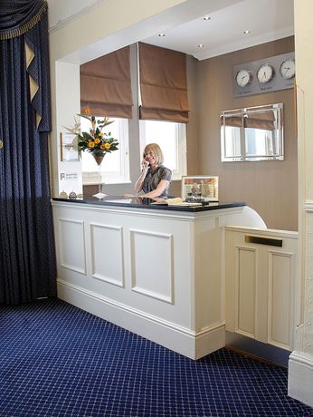 Imagen de los interiores del Hotel The Devonshire Park. Foto 17