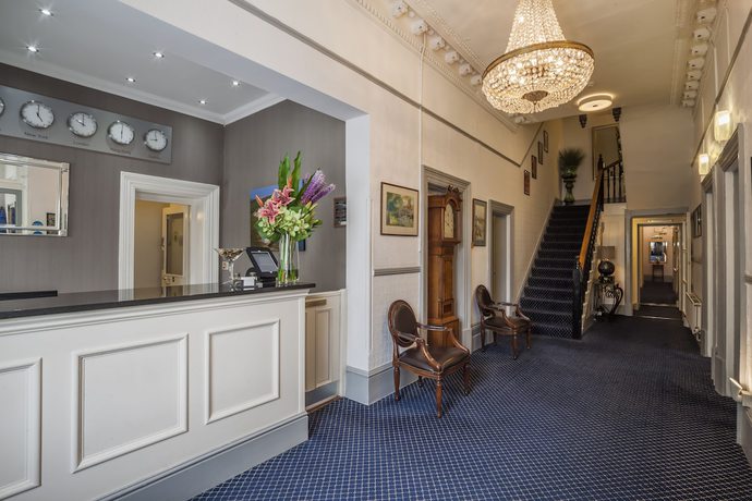 Imagen de los interiores del Hotel The Devonshire Park. Foto 18