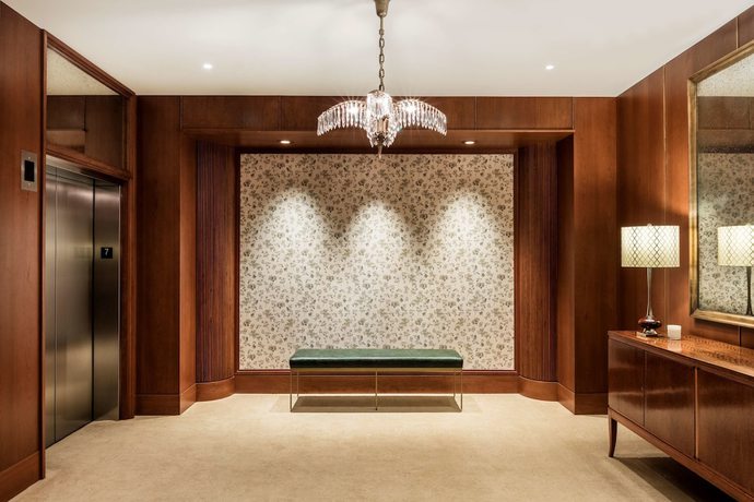 Imagen de los interiores del Hotel The Dewberry Charleston. Foto 18