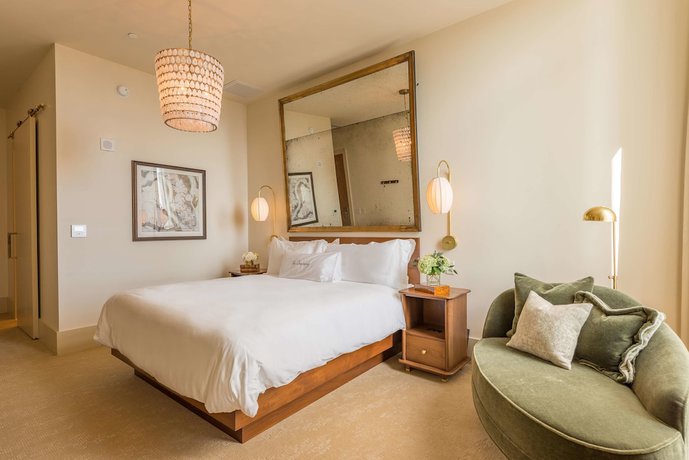 Imagen de la habitación del Hotel The Dewberry Charleston. Foto 14