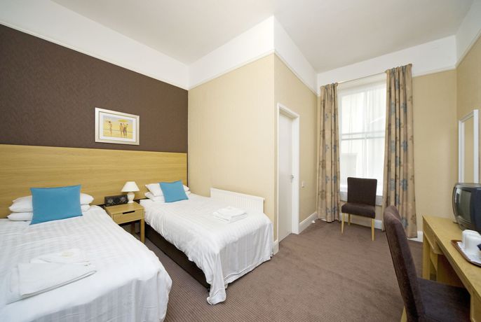 Imagen de los exteriores del Hotel The Dilkhusa Grand. Foto 8