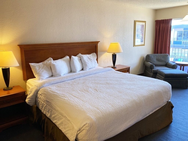 Imagen de la habitación del Hotel The District Club and Resorts. Foto 1