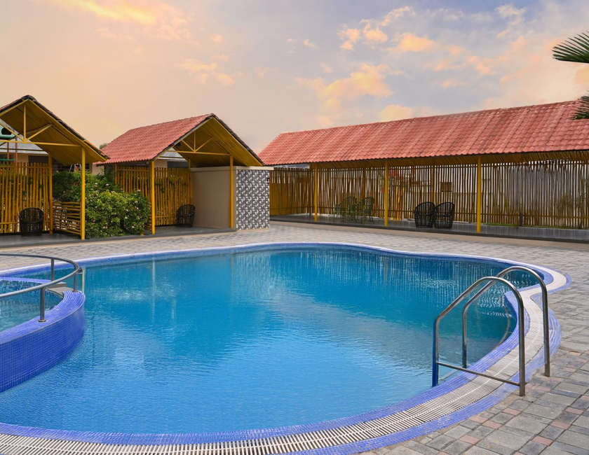 Imagen general del Hotel The Divine Resort, Somnath. Foto 21