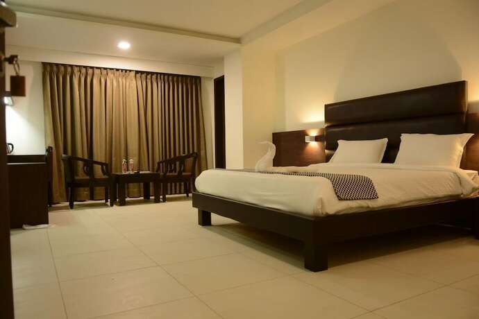 Imagen general del Hotel The Divine Resort, Veraval. Foto 1