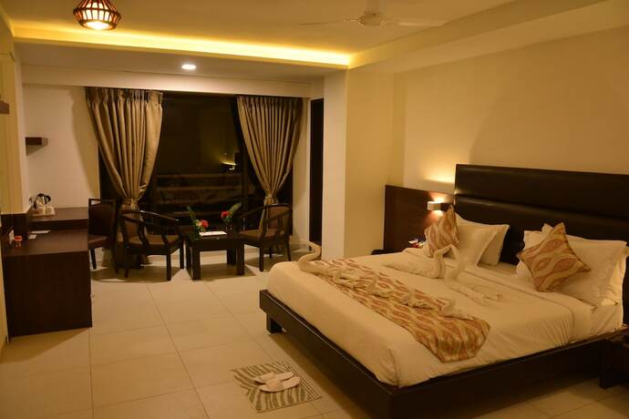 Imagen de la habitación del Hotel The Divine Resort, Veraval. Foto 20