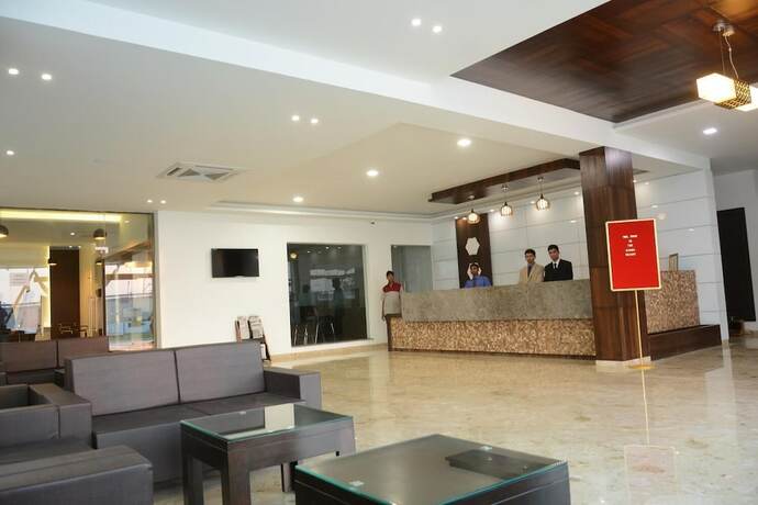 Imagen general del Hotel The Divine Resort, Veraval. Foto 8