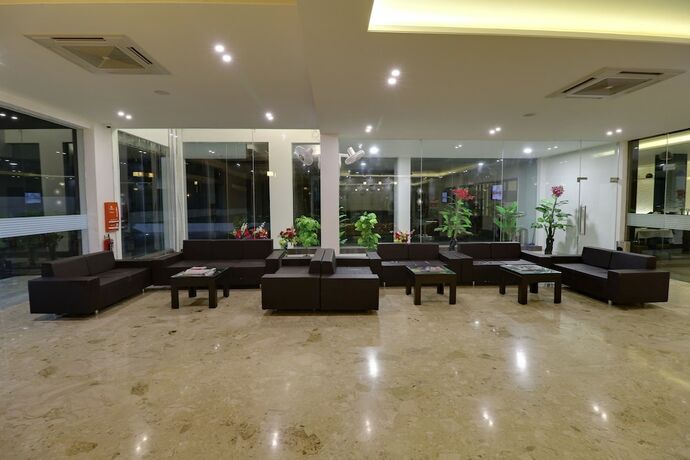 Imagen general del Hotel The Divine Resort, Veraval. Foto 9