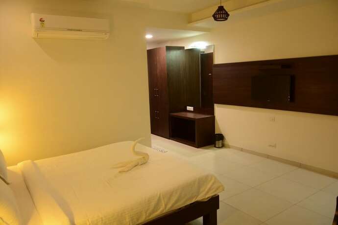 Imagen general del Hotel The Divine Resort, Veraval. Foto 14