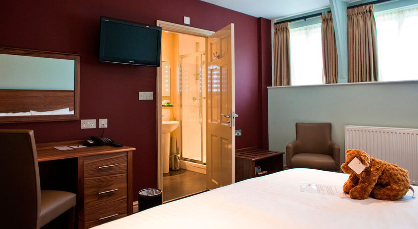 Imagen general del Hotel The Dog and Doublet Inn. Foto 3