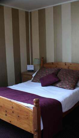 Imagen general del Hotel The Dog and Partridge Country Inn. Foto 3