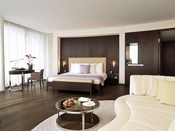 Imagen de la habitación del Hotel The Dolder Grand. Foto 8