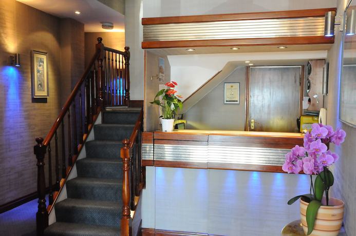 Imagen de los interiores del Hotel The Dolphin. Foto 20