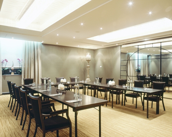 Imagen de los interiores del Hotel The Dominican, Brussels, A Member Of Design Hotels. Foto 10