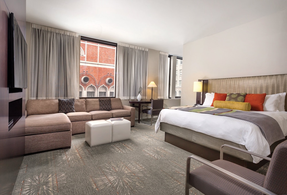 Imagen de la habitación del Hotel The Donatello. Foto 5