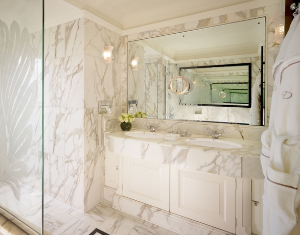 Imagen de la habitación del Hotel The Dorchester. Foto 7