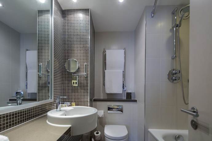 Imagen de la habitación del Hotel The Doubletree By Hilton Stratford-upon-avon. Foto 7