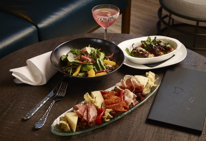 Imagen del bar/restaurante del Hotel The Douglas, Autograph Collection. Foto 5