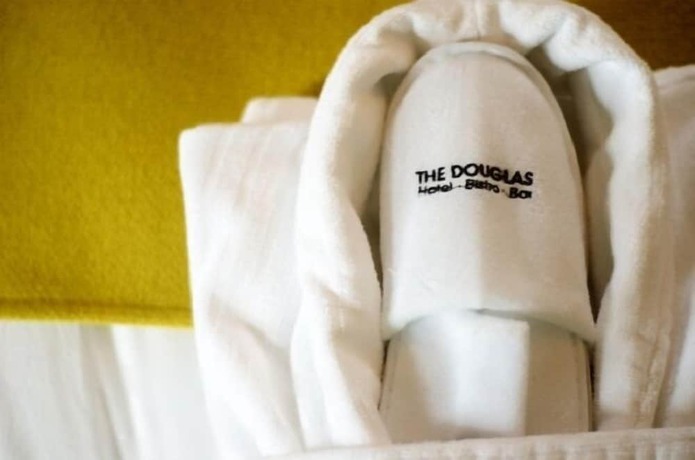 Imagen de la habitación del Hotel The Douglas. Foto 16