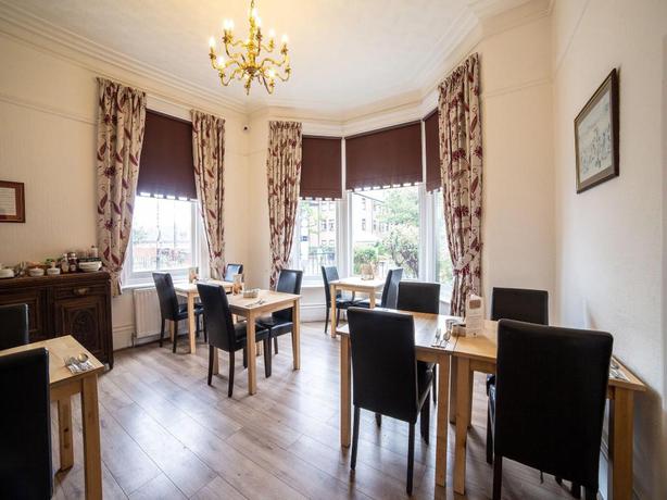 Imagen del bar/restaurante del Hotel The Douglas, Hartlepool. Foto 2