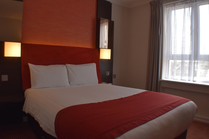 Imagen de la habitación del Hotel The Dragon, Swansea. Foto 4