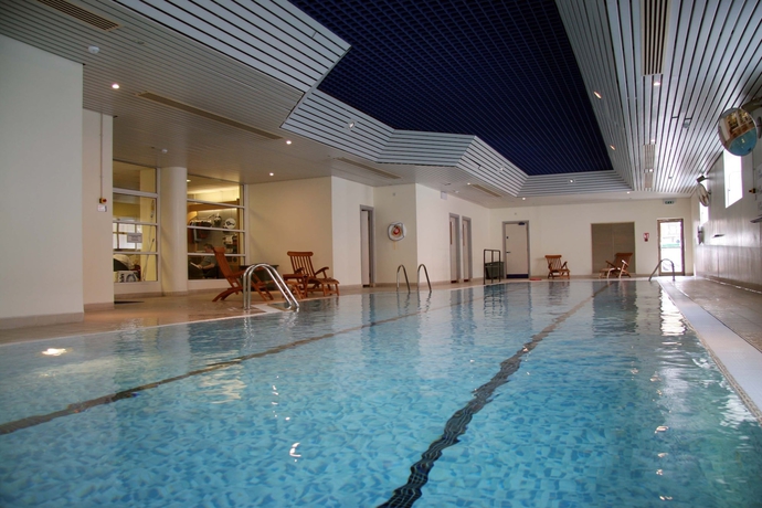 Imagen de la piscina del Hotel The Dragon, Swansea. Foto 19